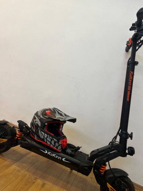Kukirin G2 Master ( ajndk cross sisak)