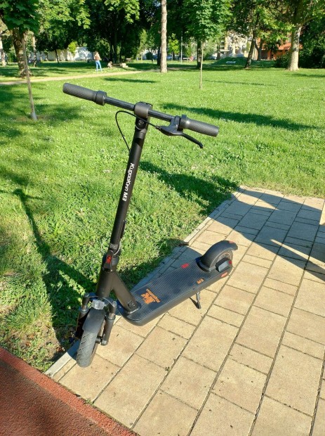 Kukirin M3 elektromos roller