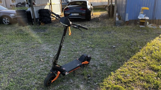 Kukirin (Kugoo Kirin) G3 elektromos robogó