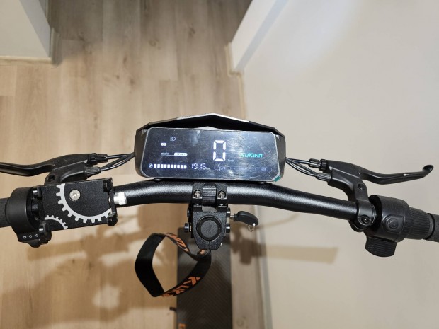 Kukirin g4 Budapesten elad�!