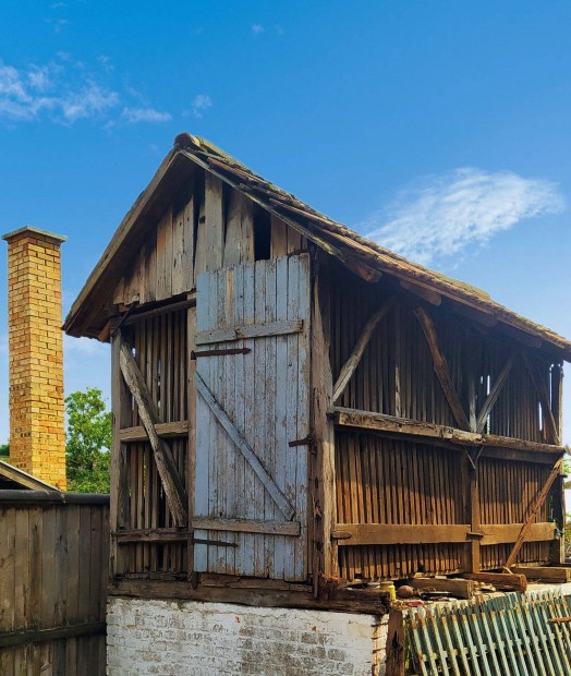 Kukorica goré,termény tároló