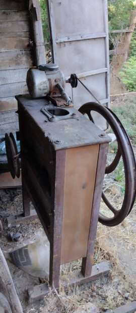 Kukoricamorzsoló motoros
