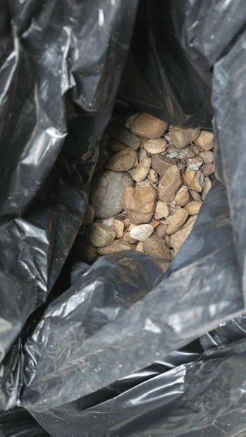 Kule kavics -22 zs�k elad�