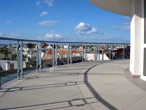 Klnleges 125 m2-es 360 PANORMS PENTHOUSE kiad!  50 m2-es ERKLY!