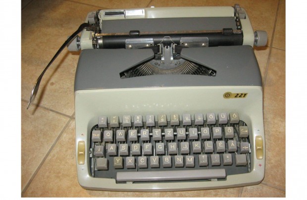 Klnleges Csehszlovk rgp Model 221 Ritkasg Antik Vintage r gp