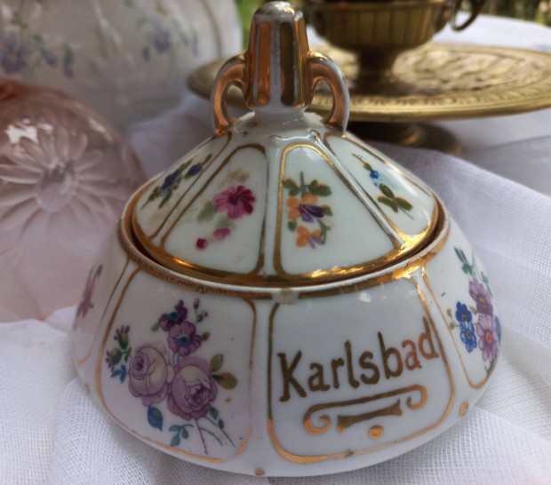 Klnleges antik Karlsbad bonbonier, kszerdoboz, gyjti