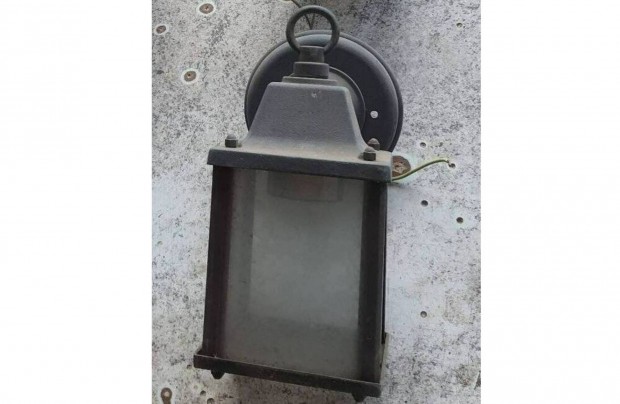 Kültéri fali lámpa