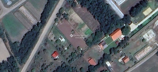 K�lter�leti telek k�sz �p�t�sitervekkel