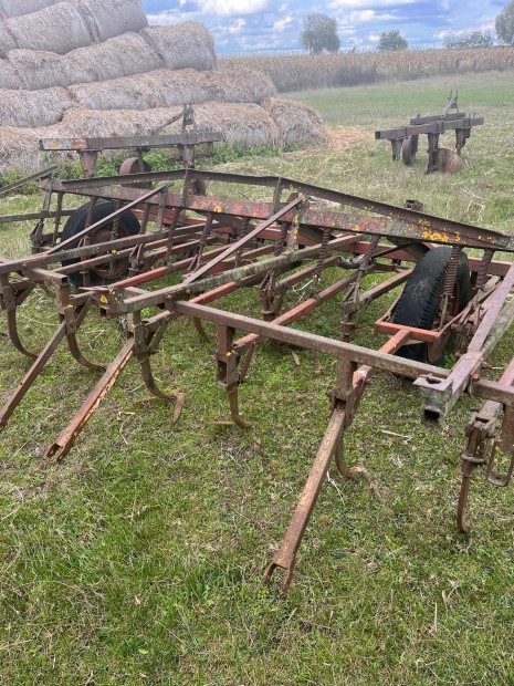 Kultivtor elad