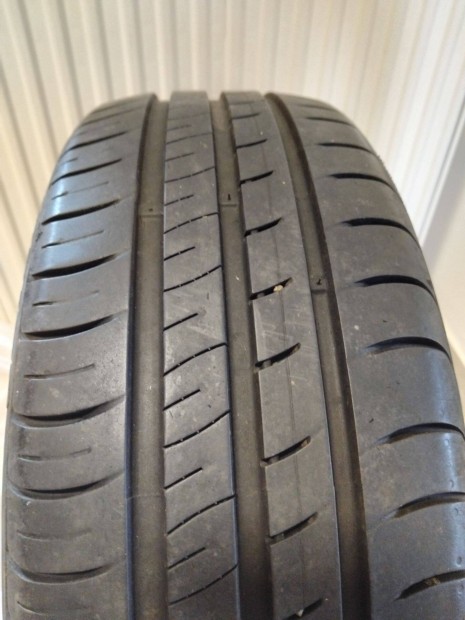 Kumho 185/55R15 nyári gumi 2db