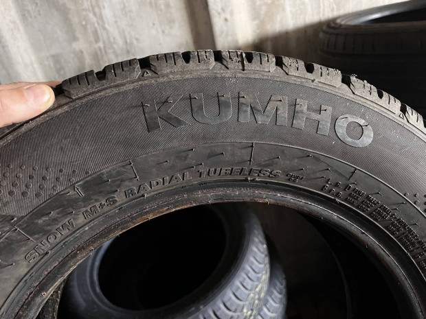 Kumho 195/70R15C tligumi 