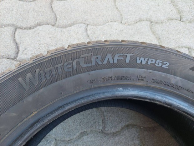 Kumho 215/55 R17 98V téli gumi S-Cross, Vitarára is