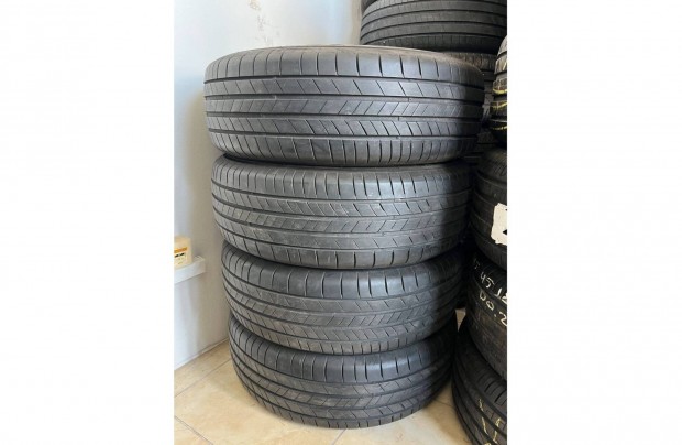 Kumho 215/65r17 215/65 r17 ny�ri gumi 2024