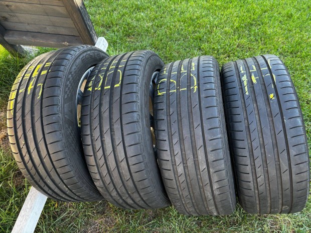 Kumho 225/50R17 4db nyári 6/4 mm-es szett