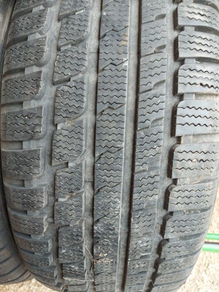 Kumho 235/55R17 KW27 6-7mm DOT13 hasznlt gumi HG7879 tli