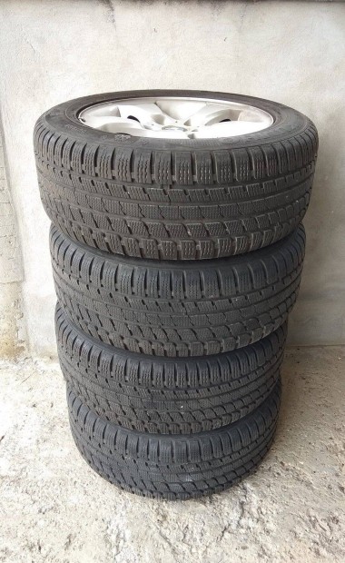 Kumho 235/55 R17 tli gumi, BMW 17'' alufelni, 4 db, gumi kln is!