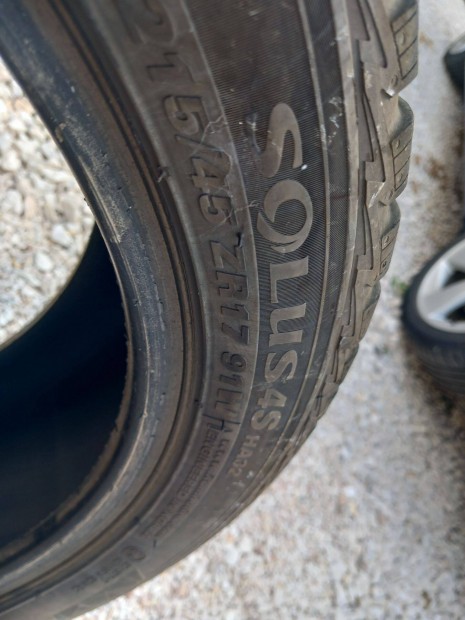 Kumho 4 vszakos 215/45 17 gumi
