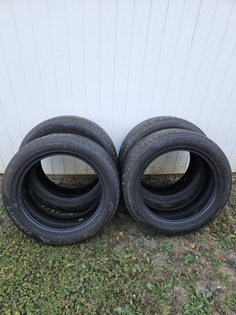 Kumho Crugen Premium 235/55R19 4 évszakos gumiabroncs