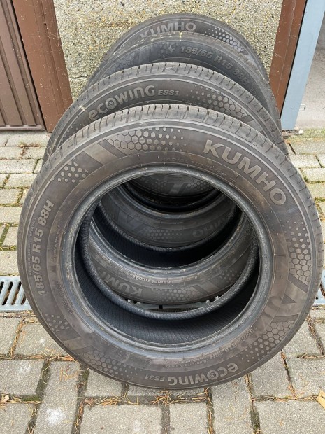 Kumho Ecowing 185/65 R15 nyri, szinte j, garancilis, szmlval