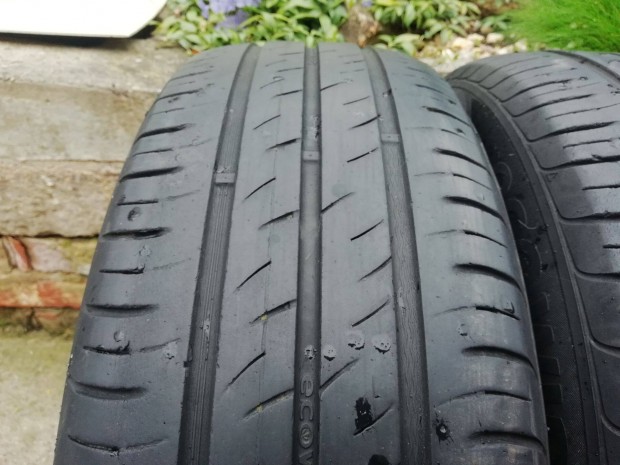 Kumho Ecowing Es01 195/65 R15 91V nyári gumi garnitúra
