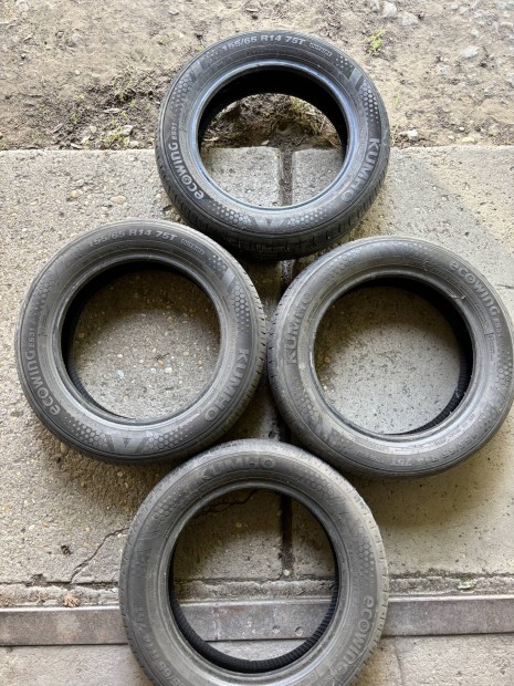 Kumho Ecowing Es31 155/65 R14 nyri gumi garnitra 