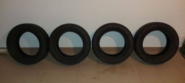 Kumho Ecsta 205/60/r16 nyri gumi