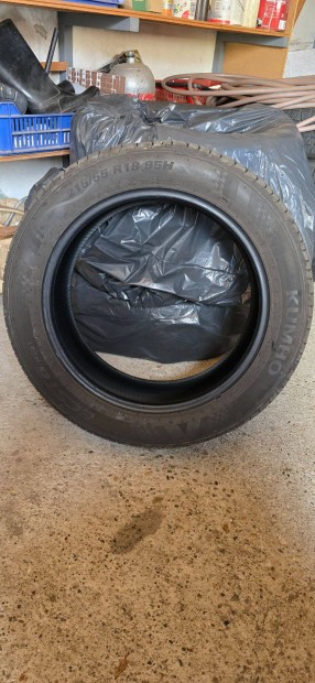 Kumho Ecsta HS51215/55 R18 95H