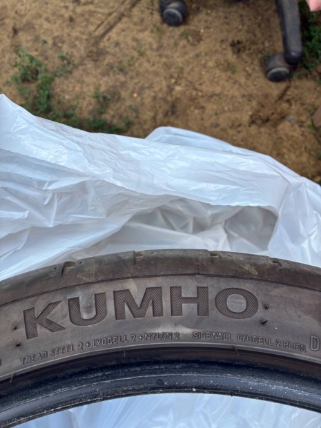 Kumho Ecsta Nyári gumi