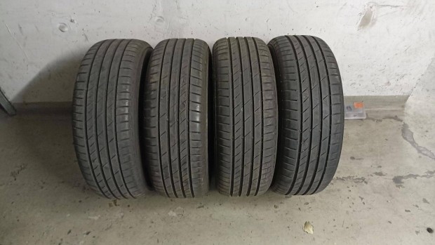 Kumho Ecsta PS71 205/60 R16