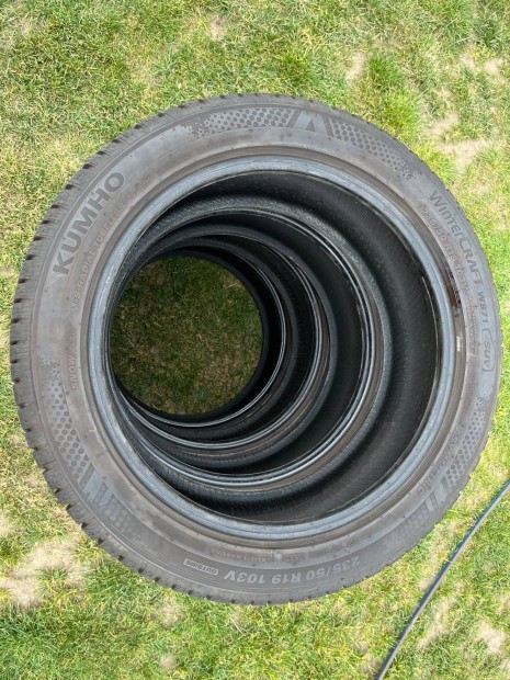 Kumho Wintercraft WS71SUV