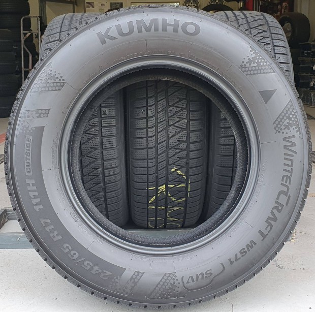 Kumho Wintercraft WS71 SUV 245/65 R17 tli gumi 4db /T150