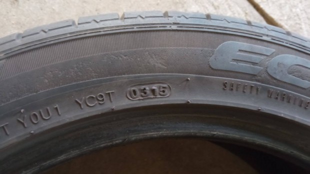 Kumho ecsta 225/45R17