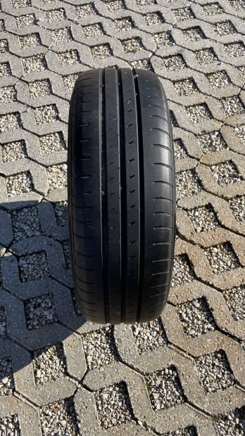 Kumho nyri gumiabroncs felnivel egytt elad (3 db)!