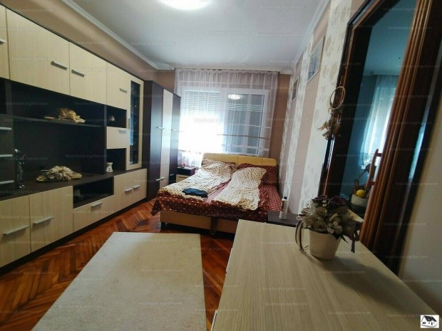 Kunadacs klterletn csaldi birtok elad