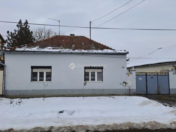 Kunbajai 70 nm-es h�z elad�