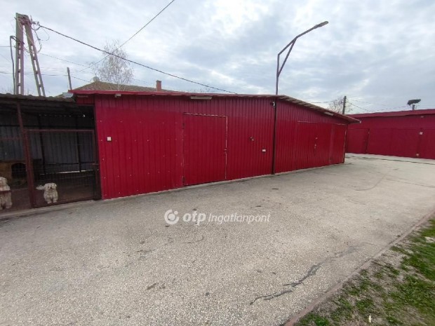 Kunhegyesi elad� 108 nm-es h�z