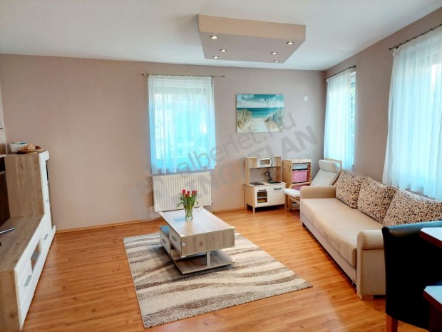 Kunigunda �tj�n, a III ker�letben �JSZER� 3 szob�s lak�s kiad�