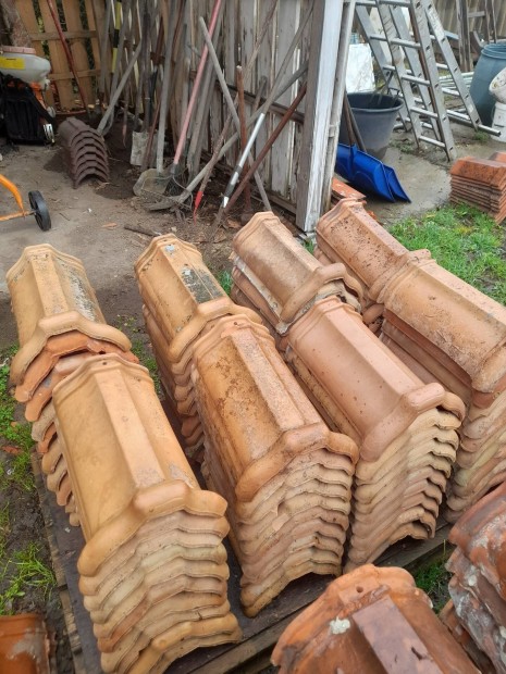 Kupcser�p 80db kit�n� �llapotban elado.Sz�llit�s megoldhato.