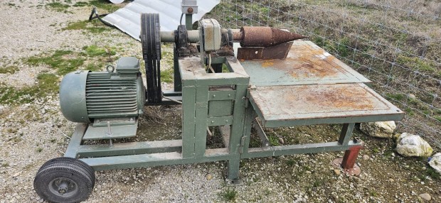 K�pos ipari has�t�