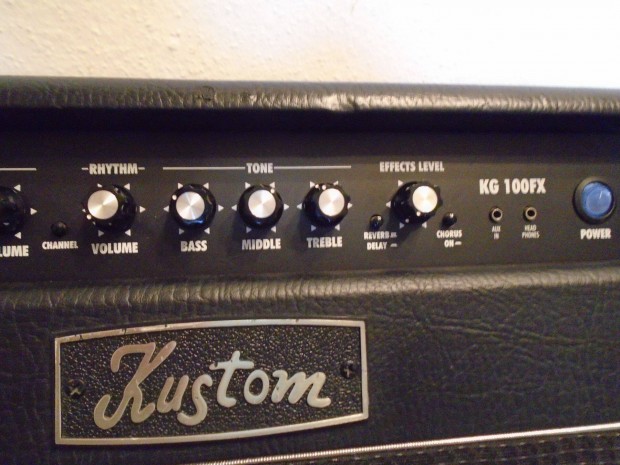 Kustom KG-100 FX 100W-os gitr komb