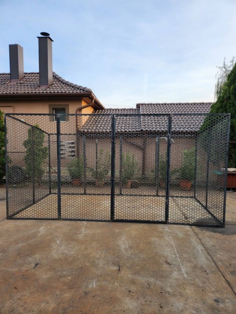 Kutya kennel (4*2m)