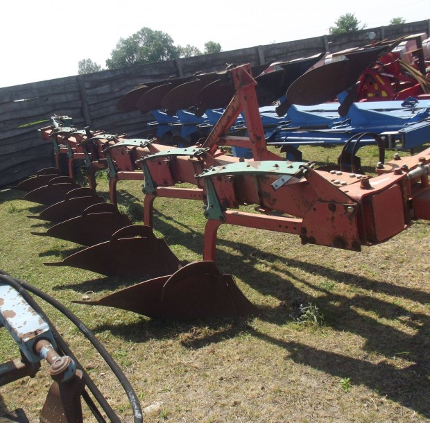 Kverneland BE 115-�s 6 fejes �gyeke elad�