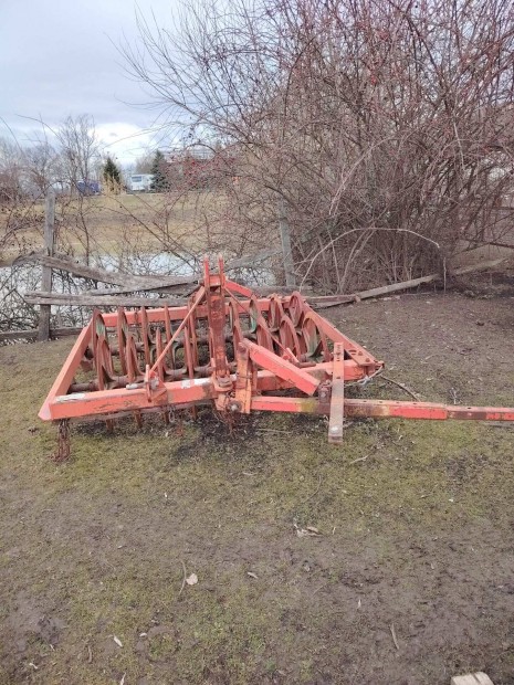 Kverneland sz�nt�selmunk�l�