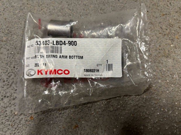 Kymco 53403-LBD4-900 lengőkar alsó persely