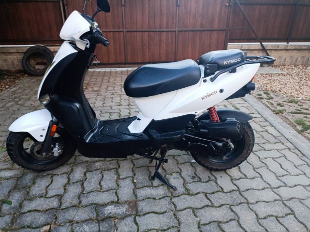 Kymco Agility 4T robog 