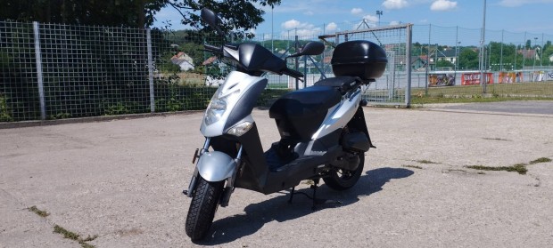 Kymco Agility 50 4T elad 