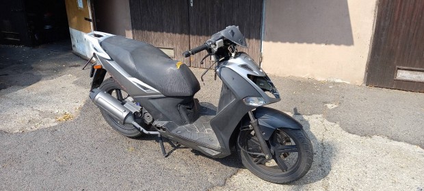 Kymco Agility City 50 4T bontás Miskolc