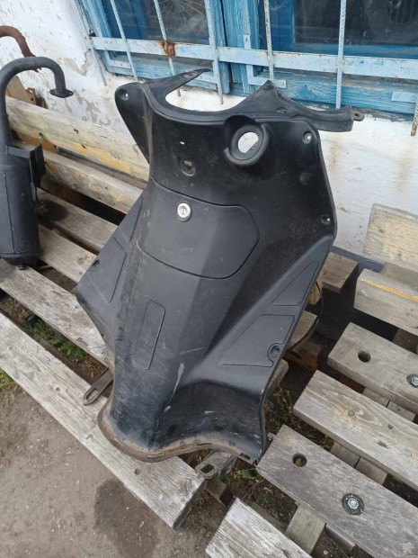 Kymco Agility city térd idom 5000ft