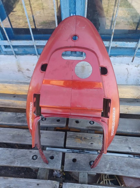 Kymco Agility ülés alatti idom