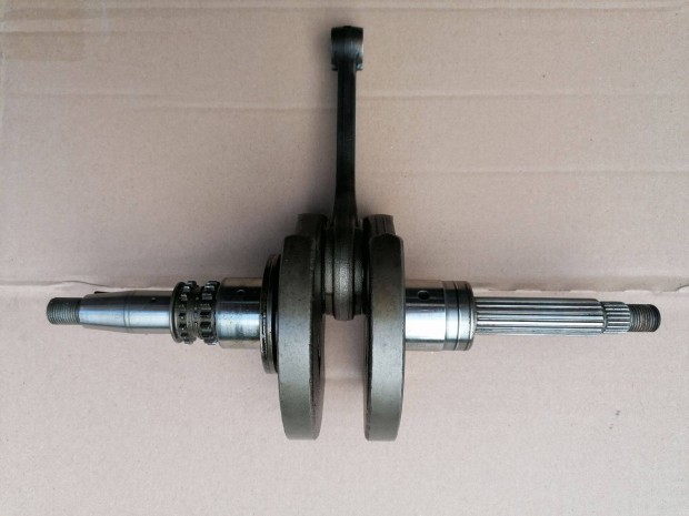 Kymco Downtown 200 ftengely